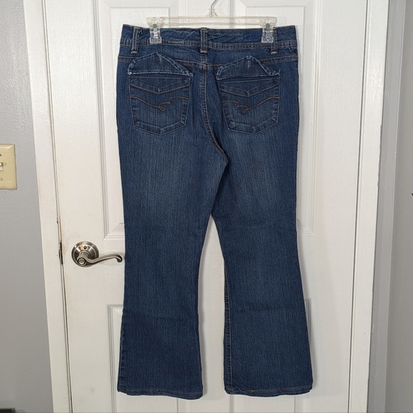 Bandolino Arianna Bootcut Dark Wash Double Button Fly Jeans Size 12 Petite - Picture 4 of 8